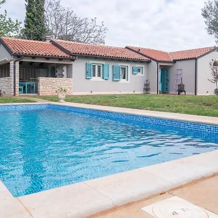 Vila Marco *